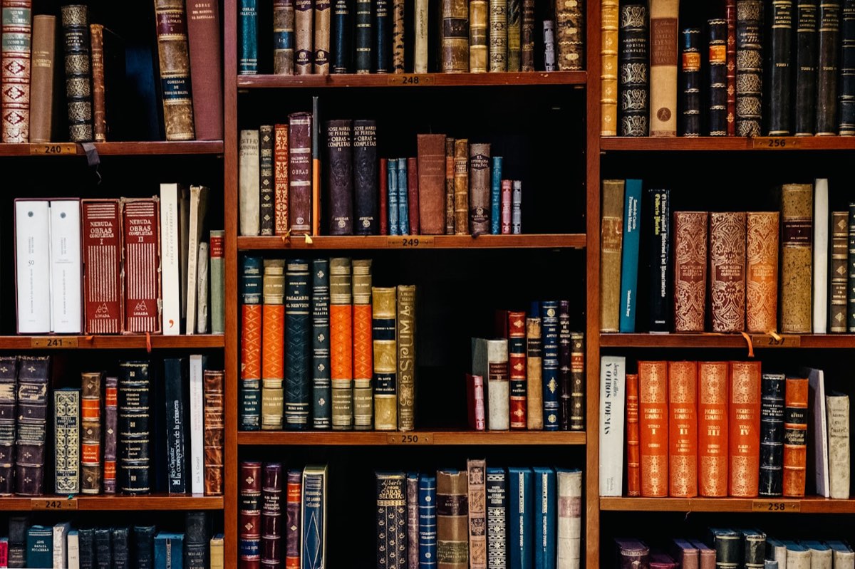 Biblioteca jurídica